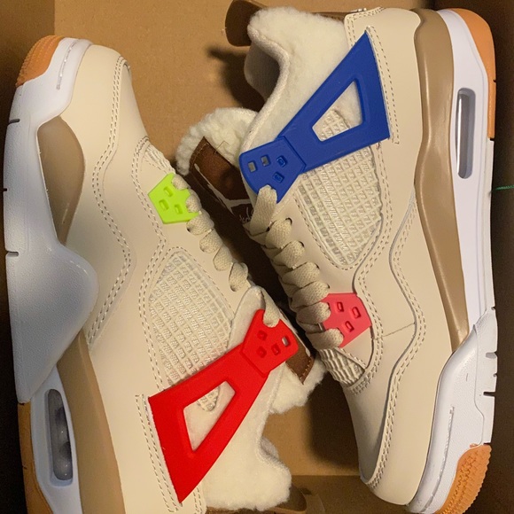 Brand new teddy bear 4s price negotiable - Picture 1 of 1